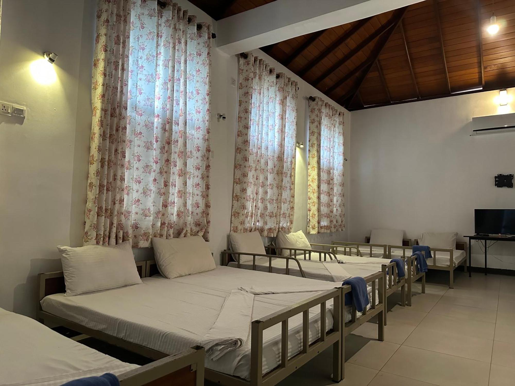 Amaluna Resorts Негомбо Экстерьер фото